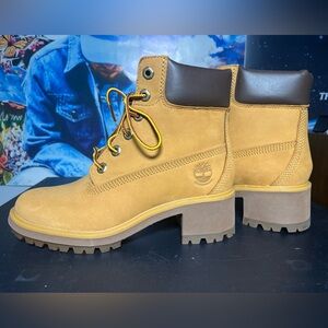 Timberland Women's Allington Heights boots size US 6.5 never worn